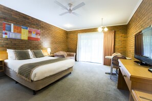 Sistema de insonorización, tabla de planchar con plancha y wifi gratis 