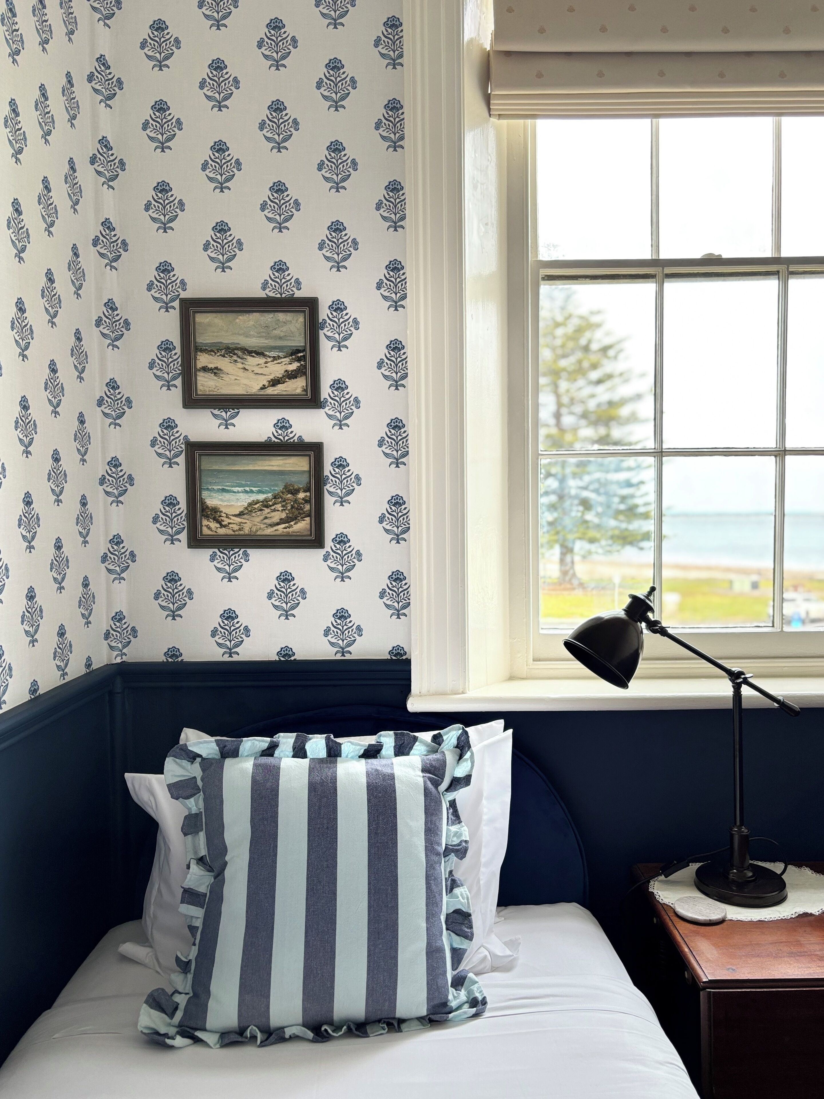 Apartment, 2 Schlafzimmer (Policeman's Residence) | Hochwertige Bettwaren, Pillowtop-Betten, individuell dekoriert