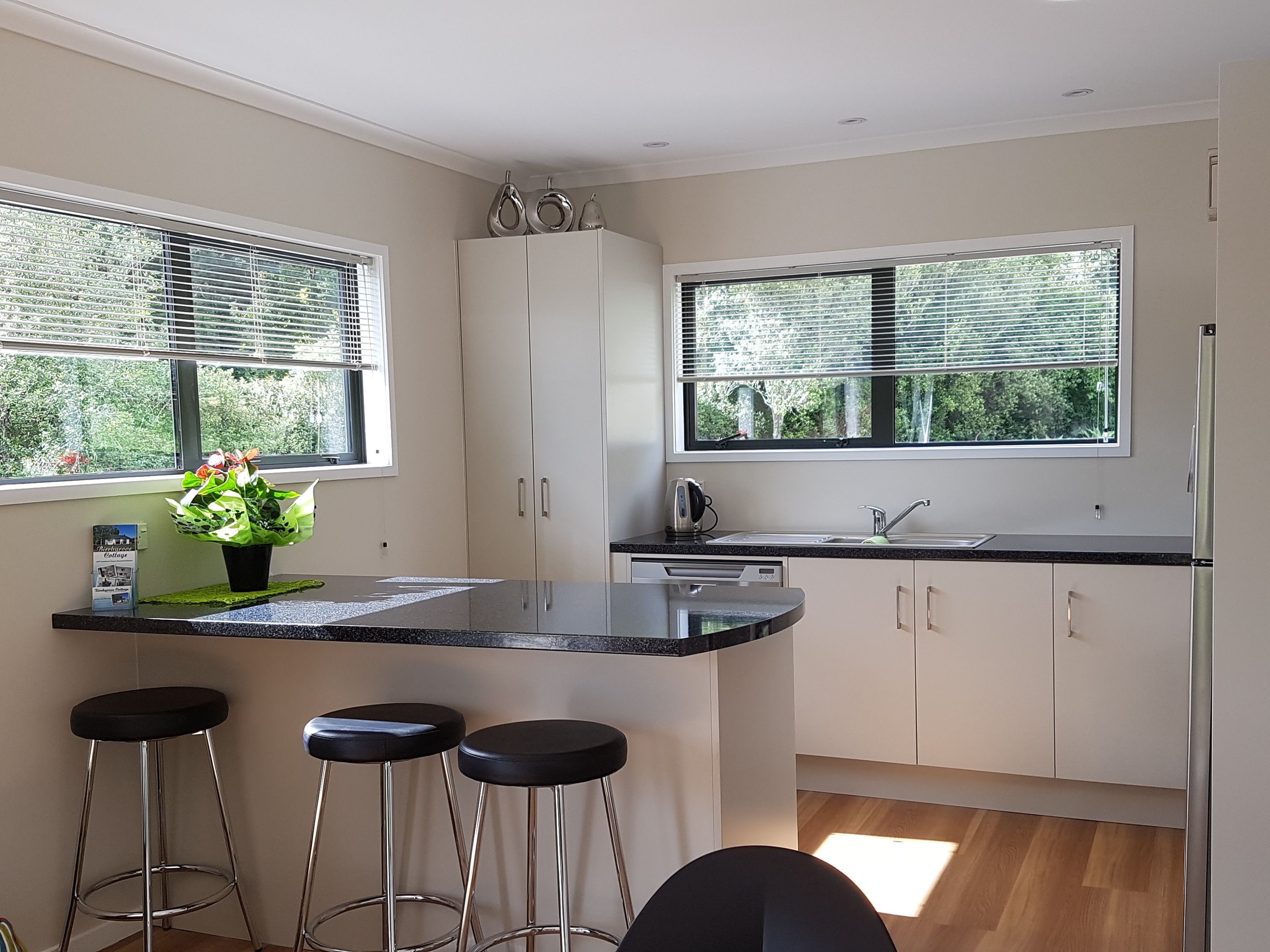 Family Cottage, 2 Bedrooms | Private kitchen | Fridge, microwave, oven, stovetop