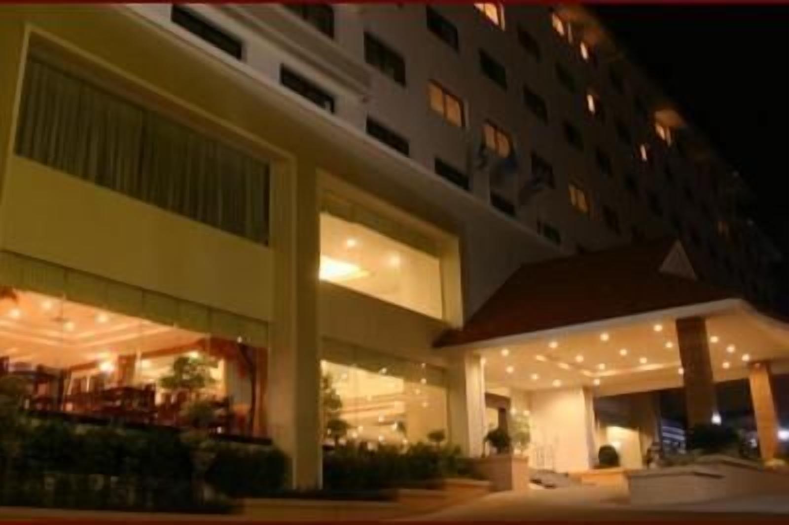 Façade de l’hébergement - soirée/nuit