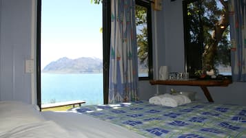 Cabana panorâmico, 1 quarto, banheiro compartilhado, ao lado do lago | 2 quartos, roupa de cama