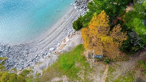 Panoramic Cabin, 1 Bedroom, Shared Bathroom, Lakeside | Bed sheets - The Camp - Lake Hawea (Lake Hawea)