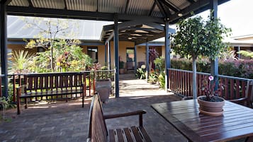 2 Bedroom Suite | Courtyard view