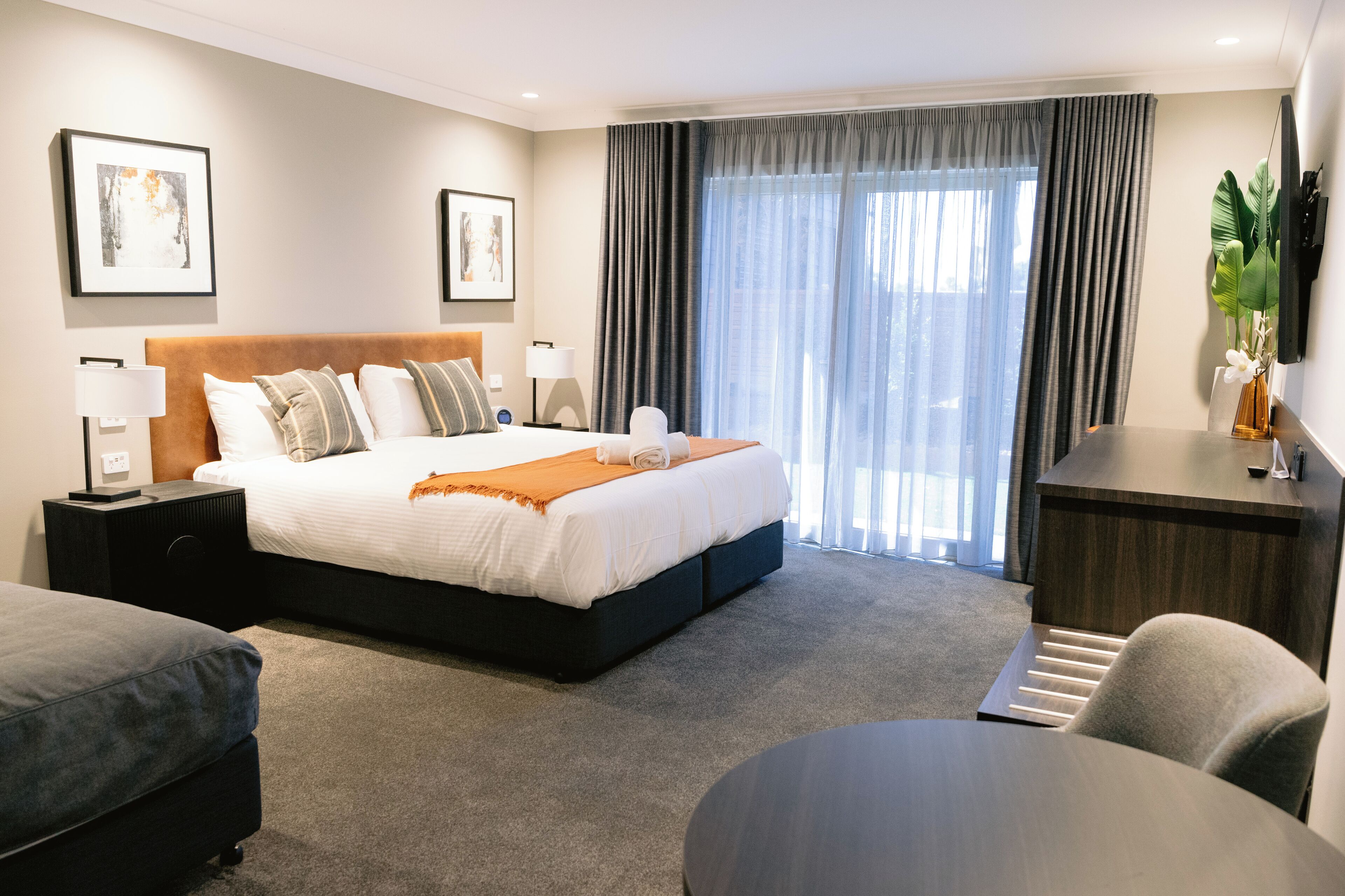 Executive Double or Twin Room, Ensuite | Desk, soundproofing, iron/ironing board, free WiFi