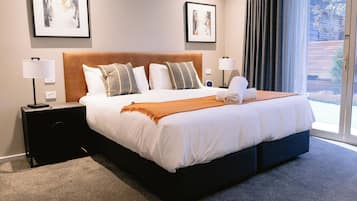 1 bedroom, desk, soundproofing, iron/ironing board