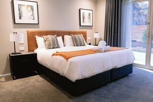 1 bedroom, desk, soundproofing, iron/ironing board