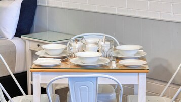 Standard Twin Room | Living area