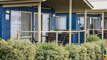 Cabin, 2 Bedrooms (Seahorse Cabin) | Free WiFi