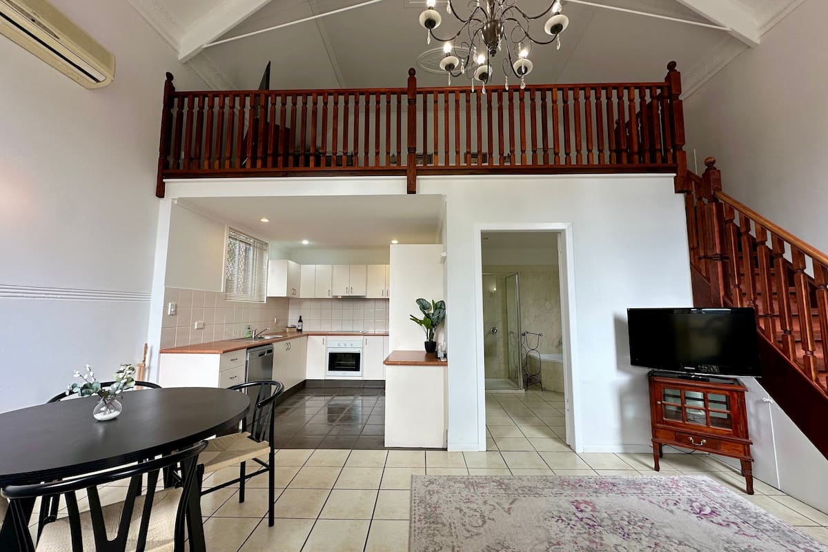 apartment | 3 bedrooms, premium bedding, down duvets, individually decorated