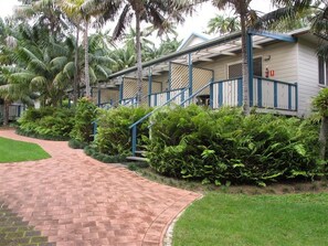 1 bedroom, iron/ironing board, bed sheets - Somerset Apartments Lord Howe Island (Lord Howe Island)