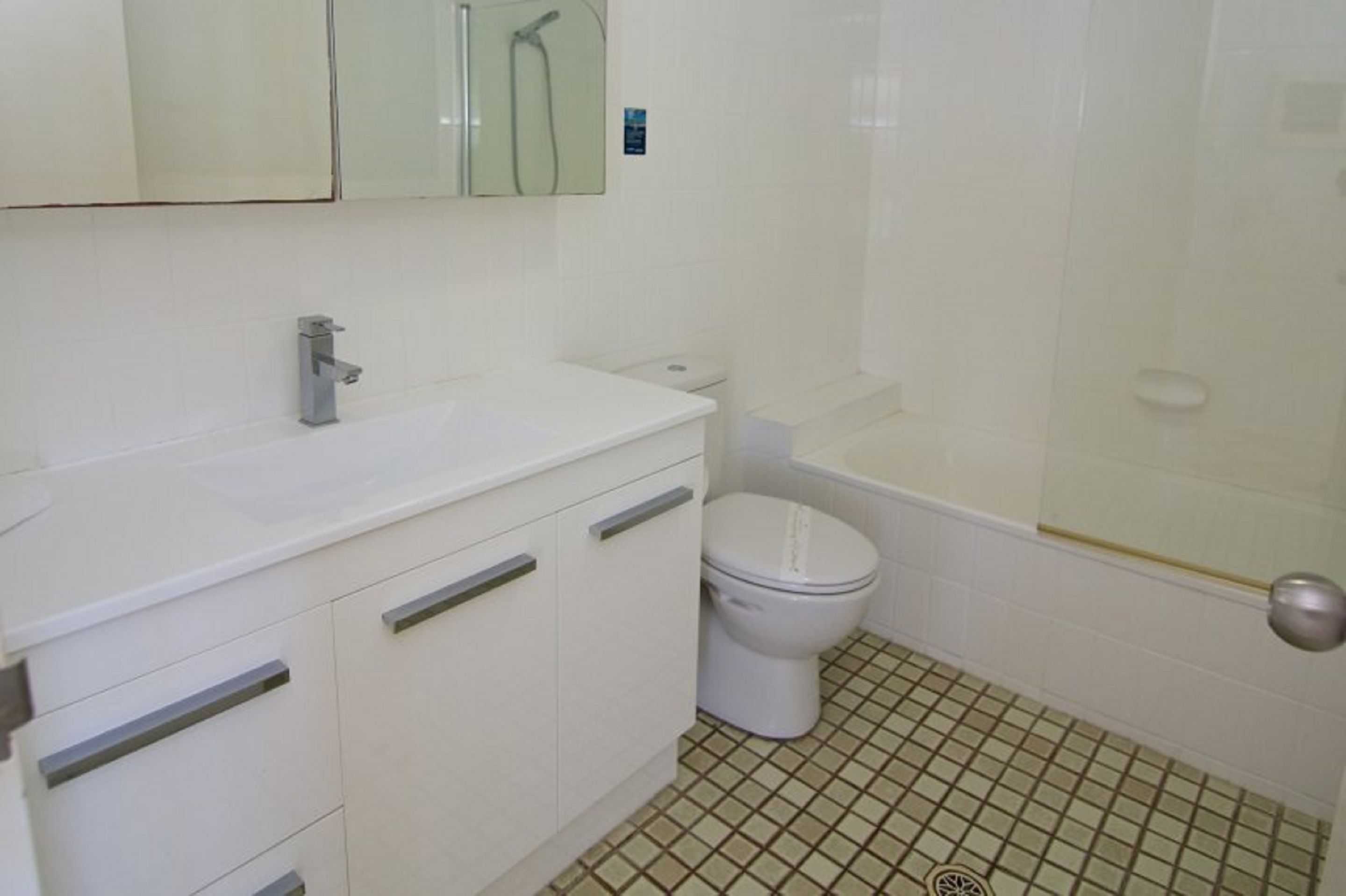 Foreshore Apartments — image 11