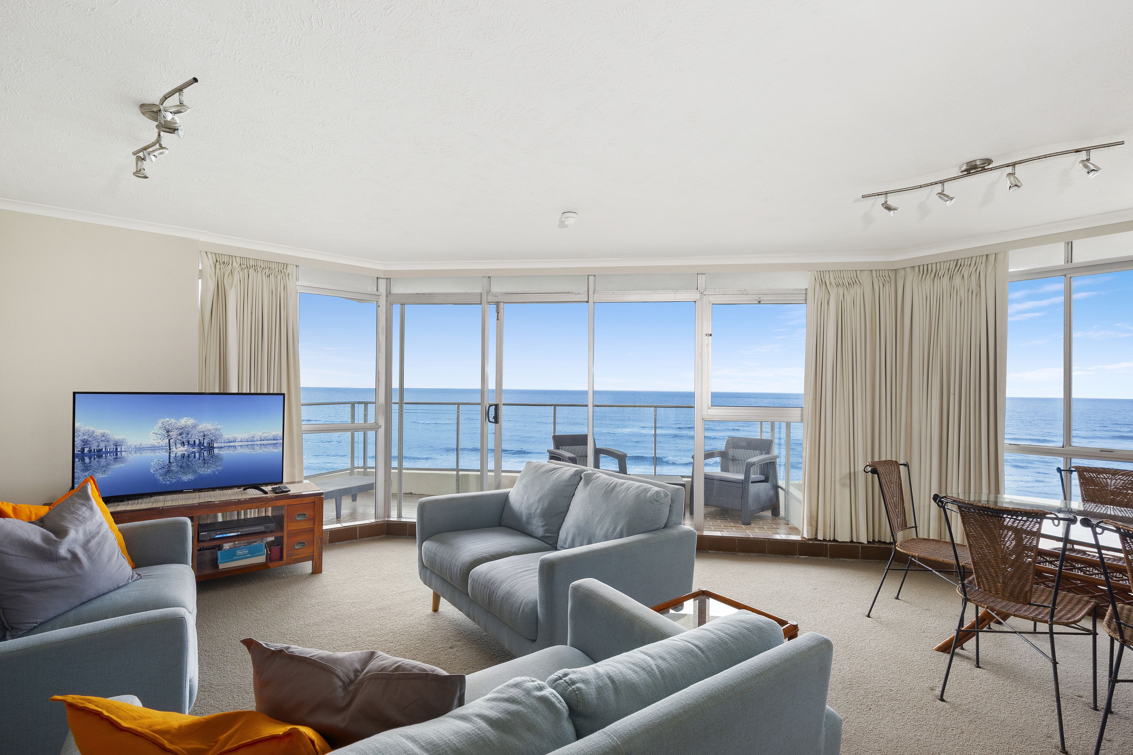 Foreshore Apartments — image 8