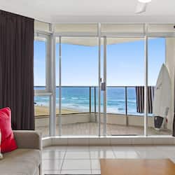 Two Bedroom Apartment - Ocean Front | Living area