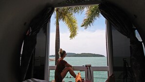 Sea View Tube (Shared Bathroom)