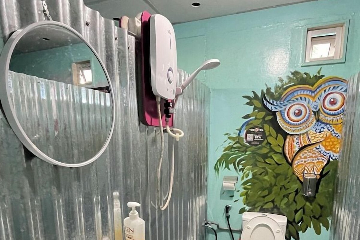 Bathroom | Shower, hair dryer (on request), towels