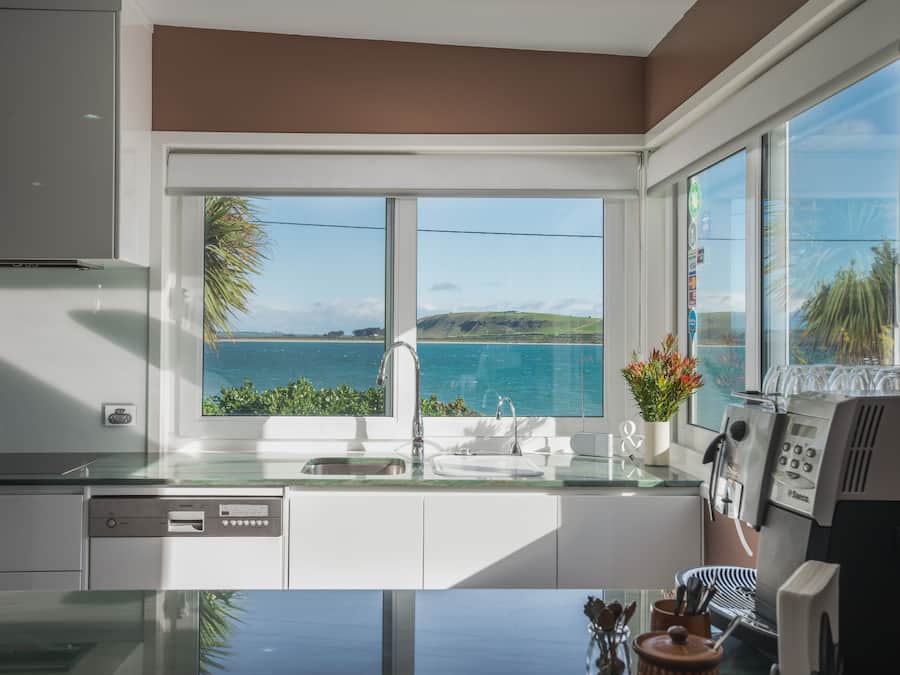 Free daily cooked-to-order breakfast