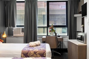 Standard King Room | 다리미/다리미판, 무료 WiFi, 침대 시트