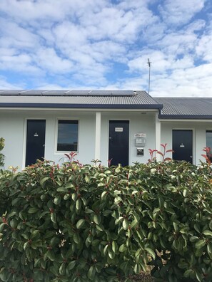 Fachada de la propiedad