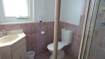 Standard-Studio, Nichtraucher, Küche | Badezimmer | Dusche, Haartrockner, Handtücher, Seife