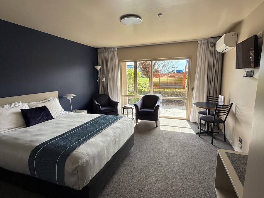 Studio Access Suite | Individually furnished, blackout drapes, soundproofing