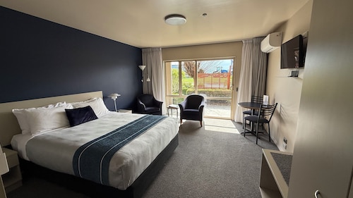 The Suites Ashburton