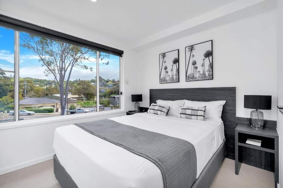 Deluxe Apartment | Iron/ironing board, free WiFi, bed sheets