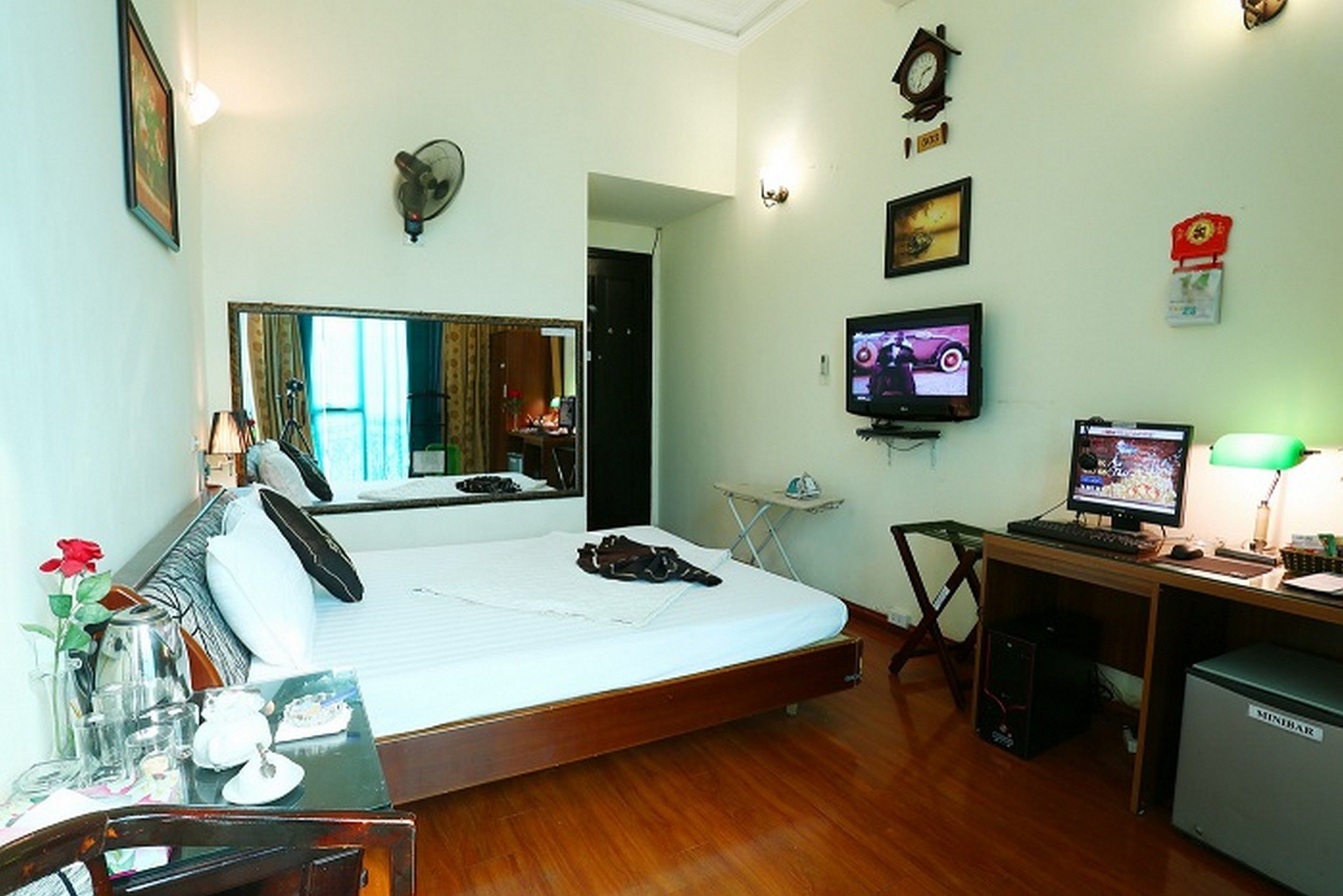 Deluxe-værelse | Pengeskab på værelset, skrivebord, strygejern/strygebræt, gratis Wi-Fi