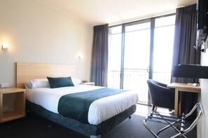 Iron/ironing board, WiFi (free), bed sheets