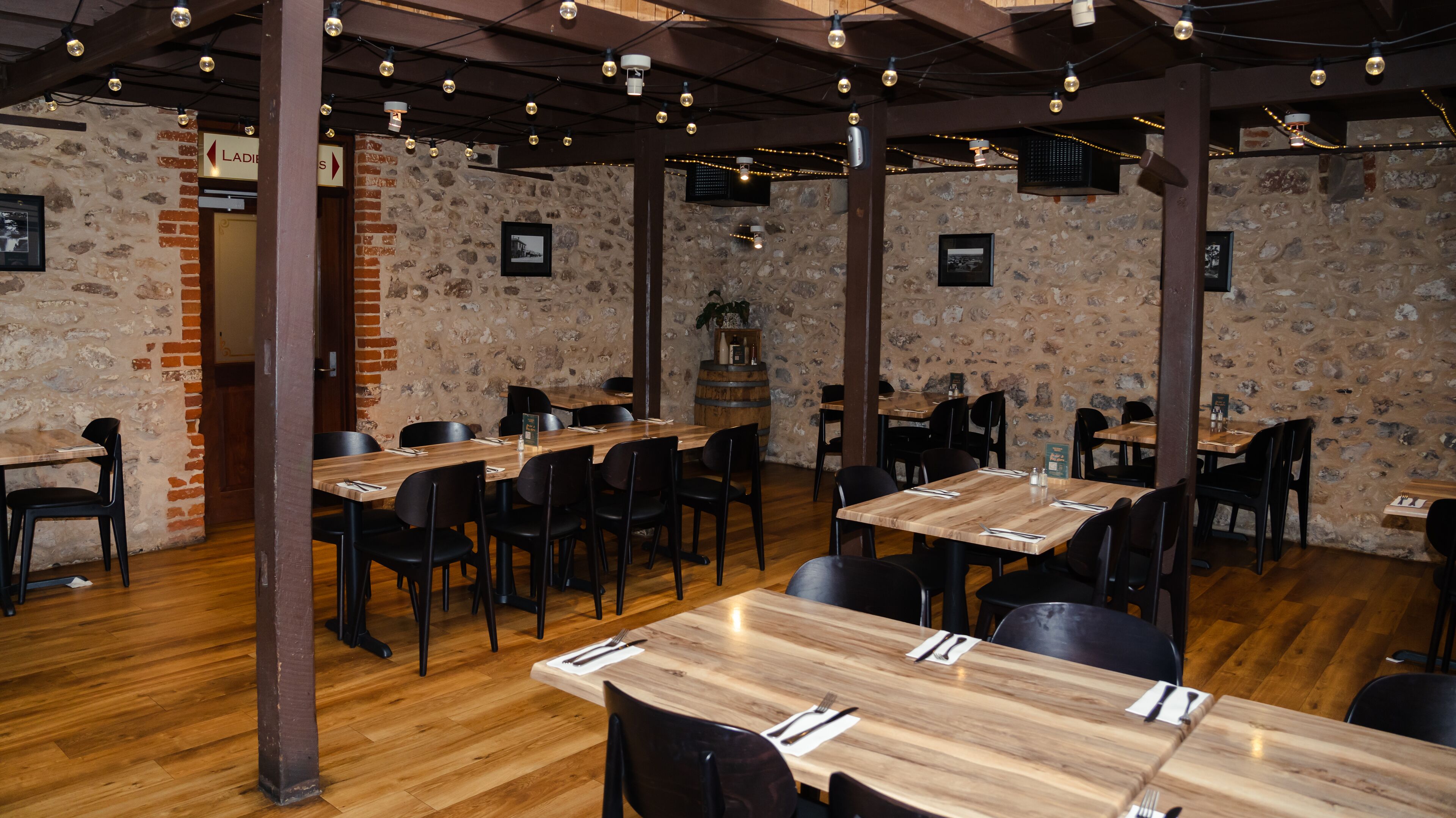 lunch and dinner served