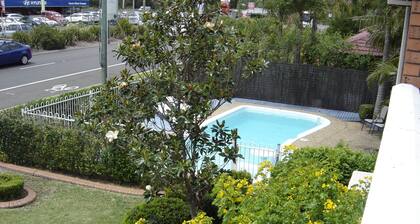 Avaleen Lodge Motor Inn