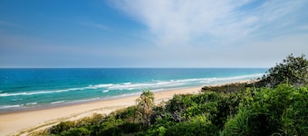 Aqua Promenade Beachfront Apartments