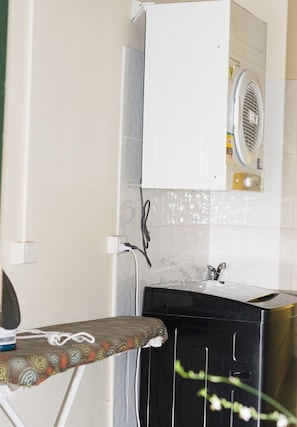 Standard Suite, 1 Bedroom, Non Smoking (Twin Room) | Private kitchen | Fridge, coffee/tea maker, electric kettle