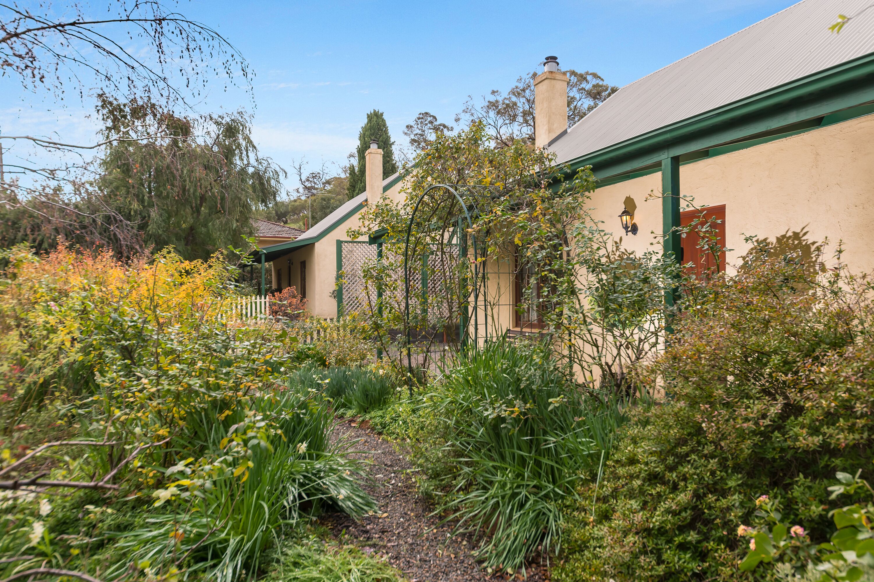 Country Pleasures — image 9