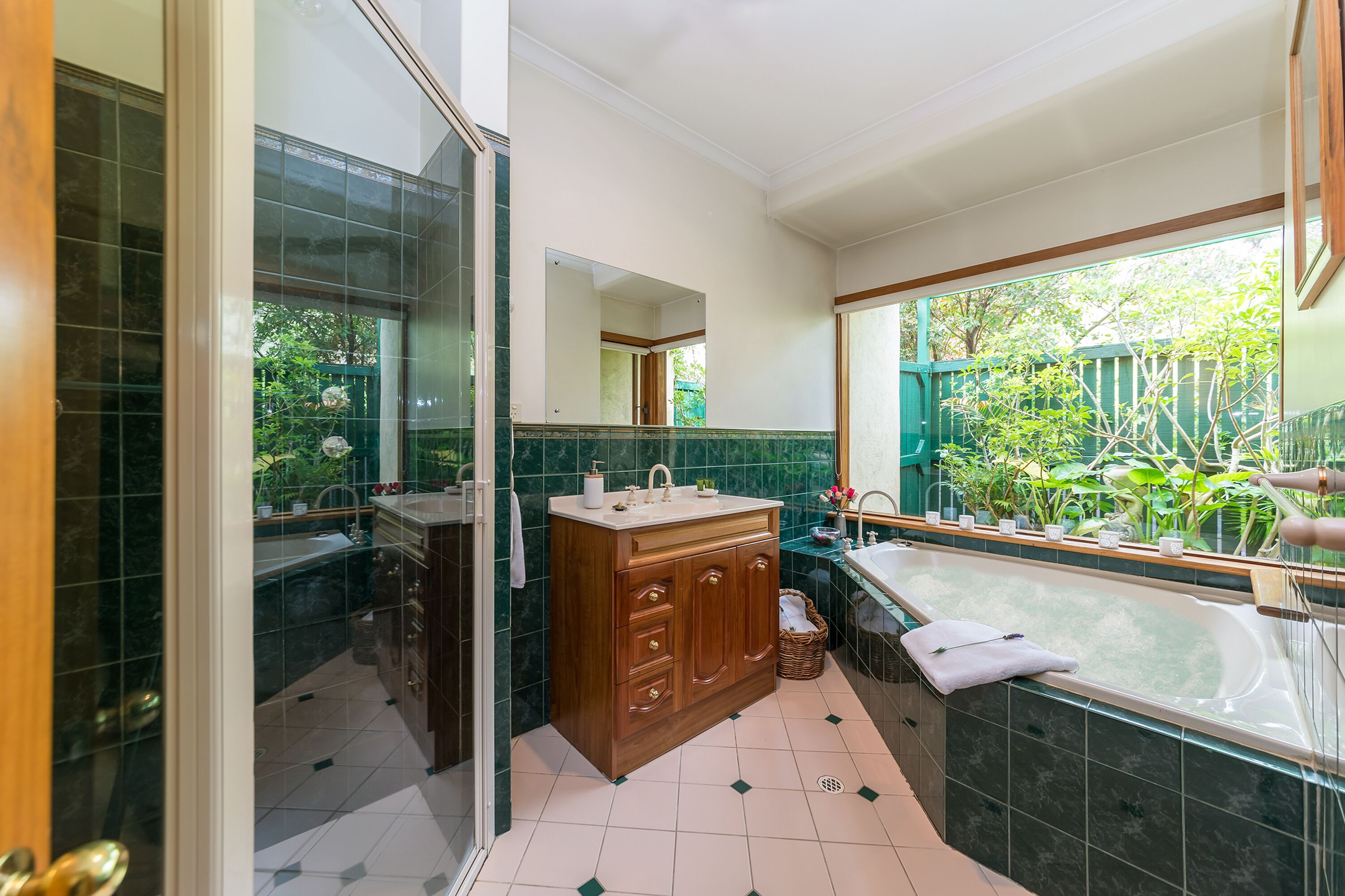 Country Pleasures — image 11