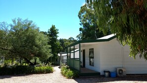 Exterior - Fernleigh Accommodation (Goughs Bay)