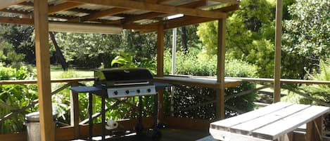 BBQ/picnic area