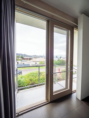 Queen Balcony Room with Shared Bathroom | Balcony view - YHA Apollo Bay Eco (Apollo Bay)