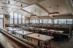 Interior - William Farrer Hotel (Wagga Wagga)