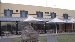Unclassified image, 3 of 32, button - The New Whyalla Hotel (Whyalla Playford)