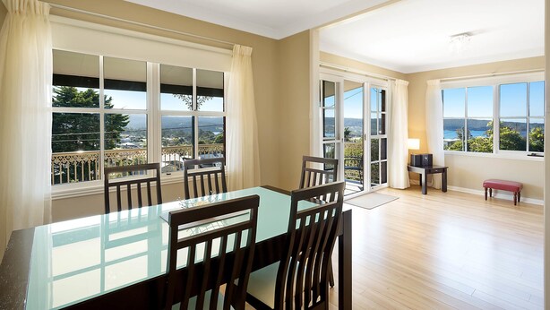 Deluxe Apartment, 3 Bedrooms | In-room dining - The Beach Retreat Eden (Eden)