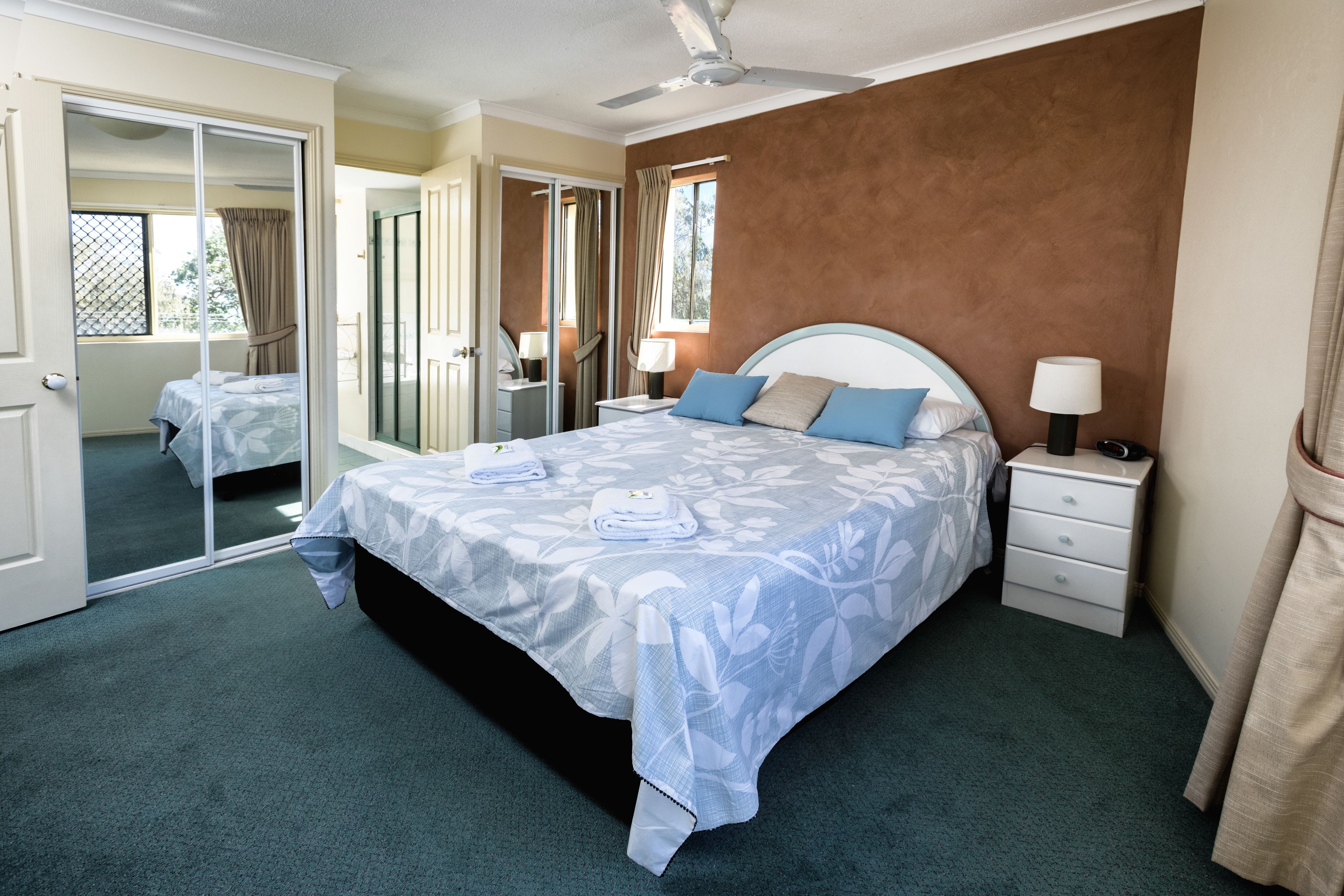 Alexander Beachfront Apartments — image 8