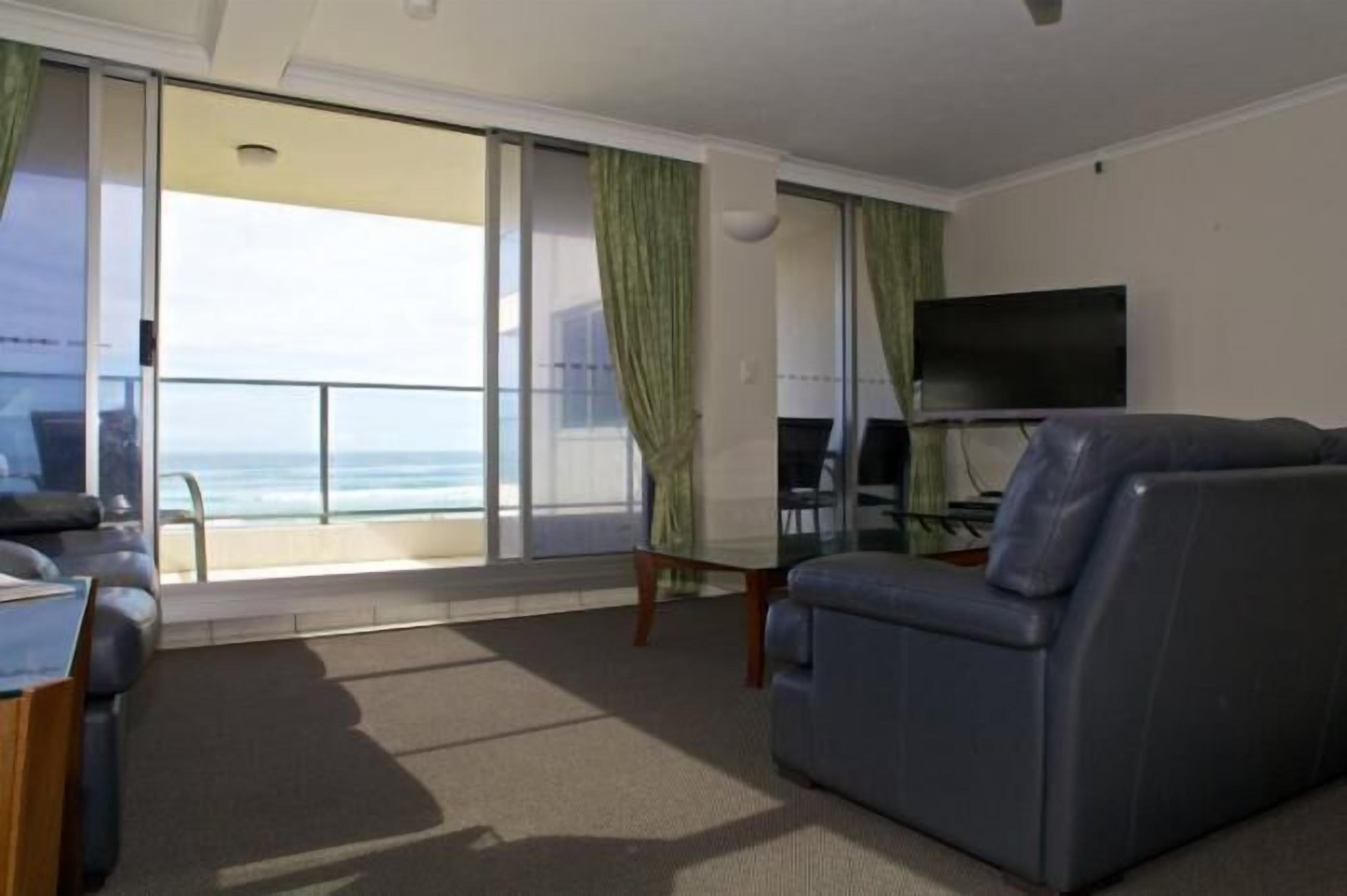 The Penthouses Apartments — image 9