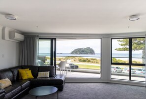 Premium-Apartment, 2 Schlafzimmer, Strandblick | Blick vom Balkon