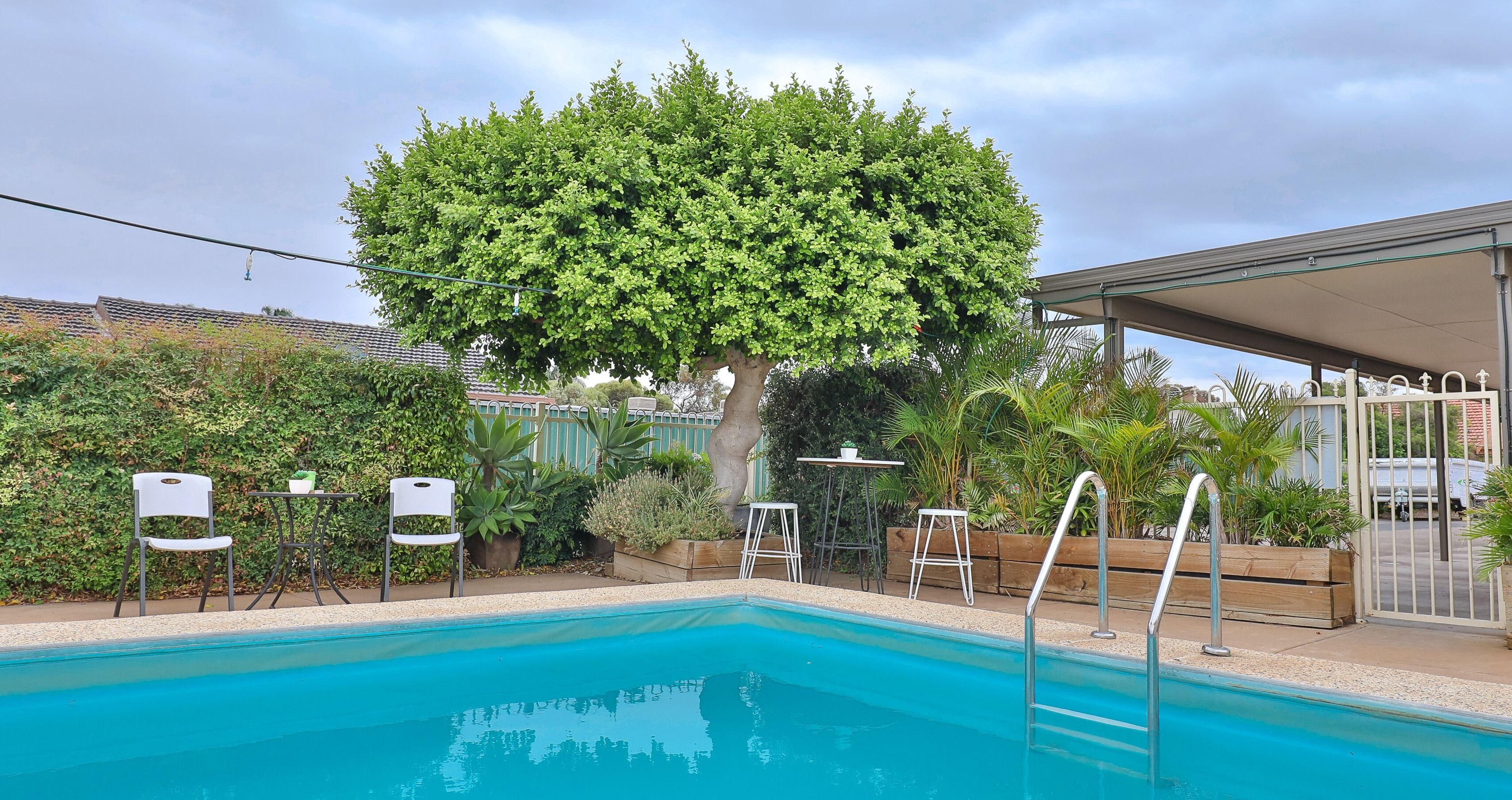 Outdoor pool, open 10:00 AM to 9:00 PM, sun loungers