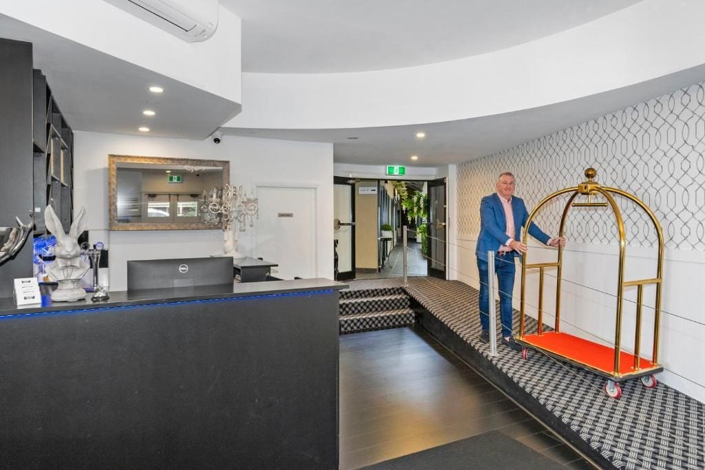 Photo - Airport Hotel Sydney