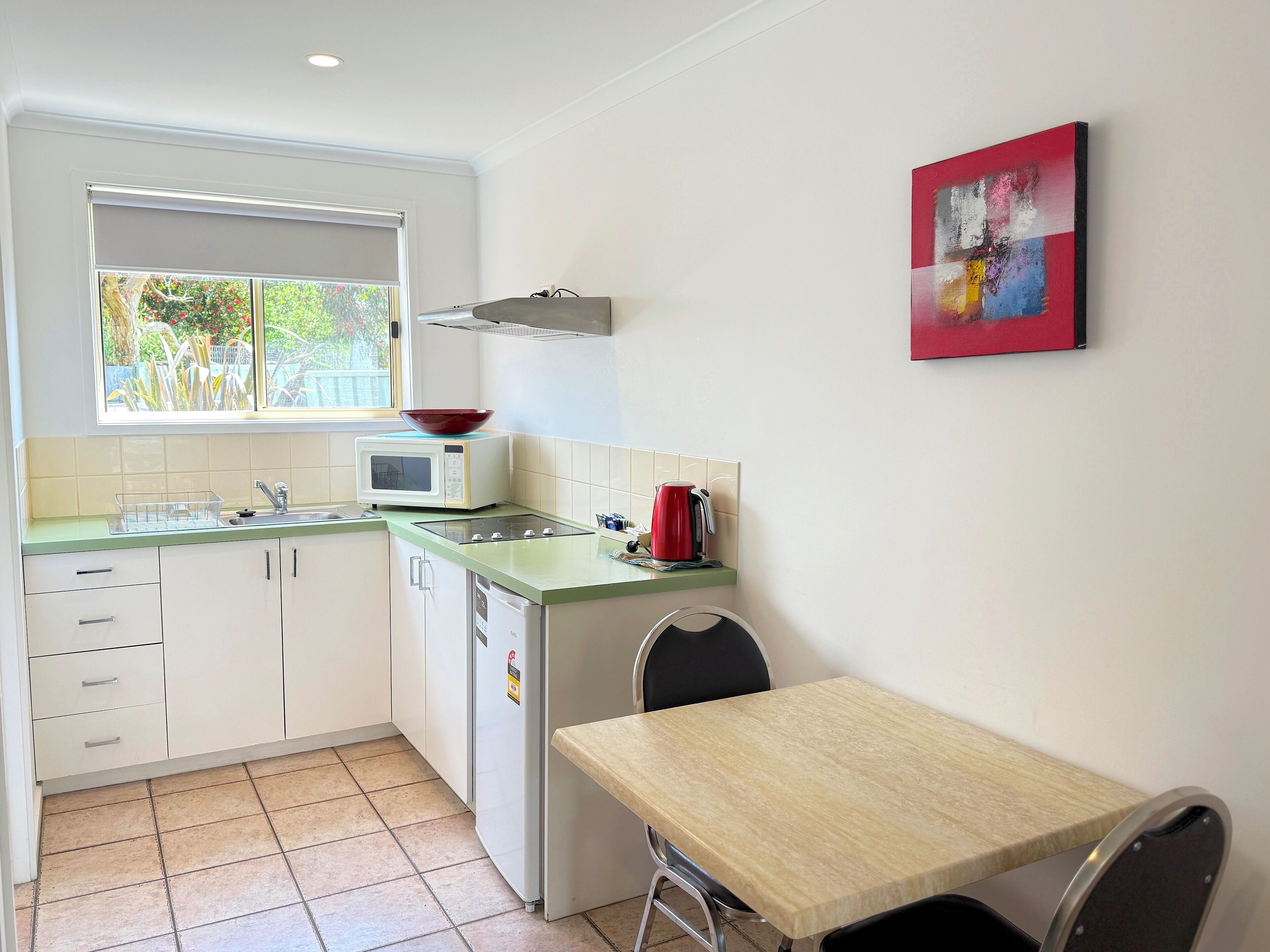 Fridge, coffee/tea maker, electric kettle, toaster