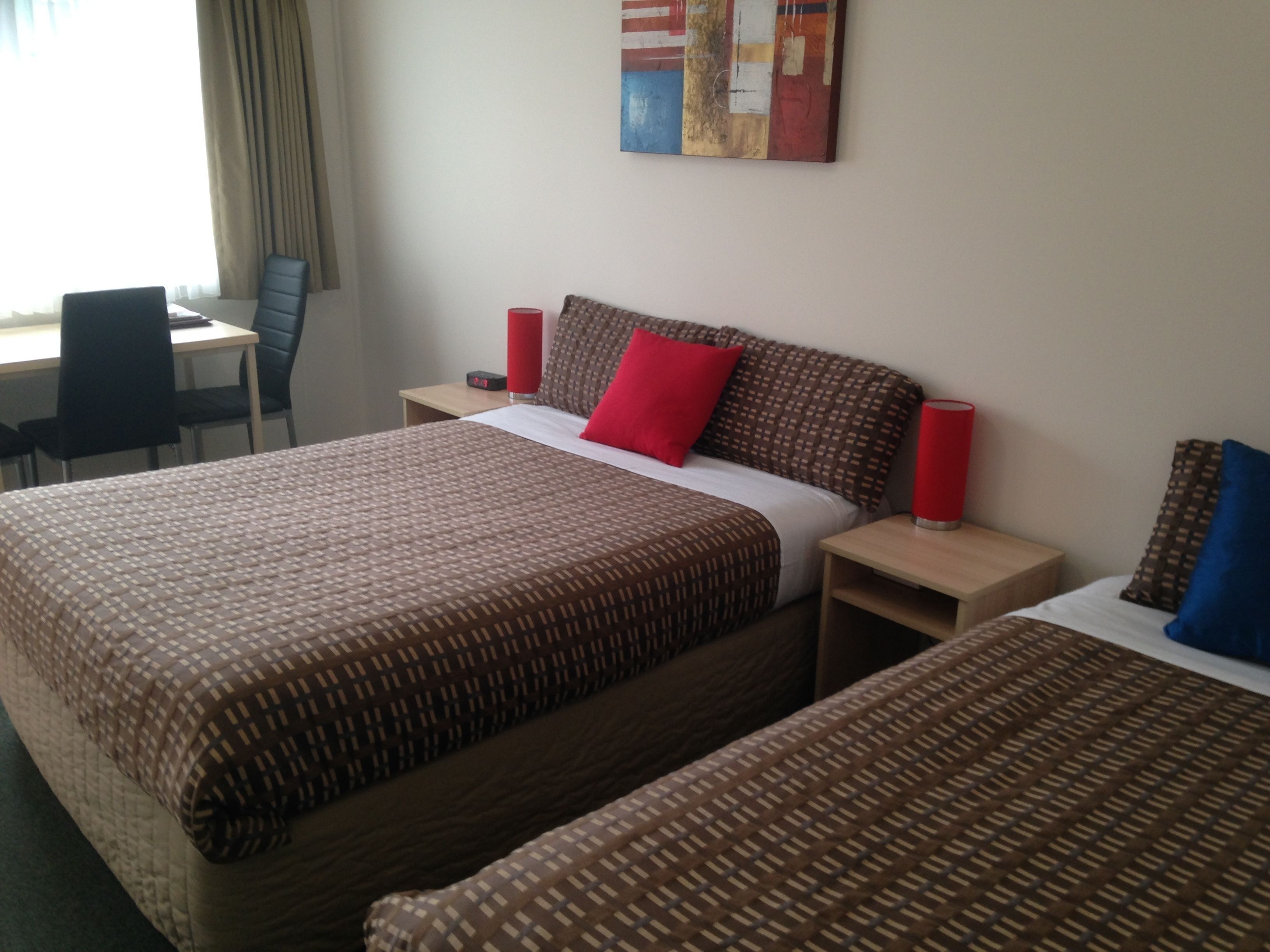 Soundproofing, free WiFi, bed sheets