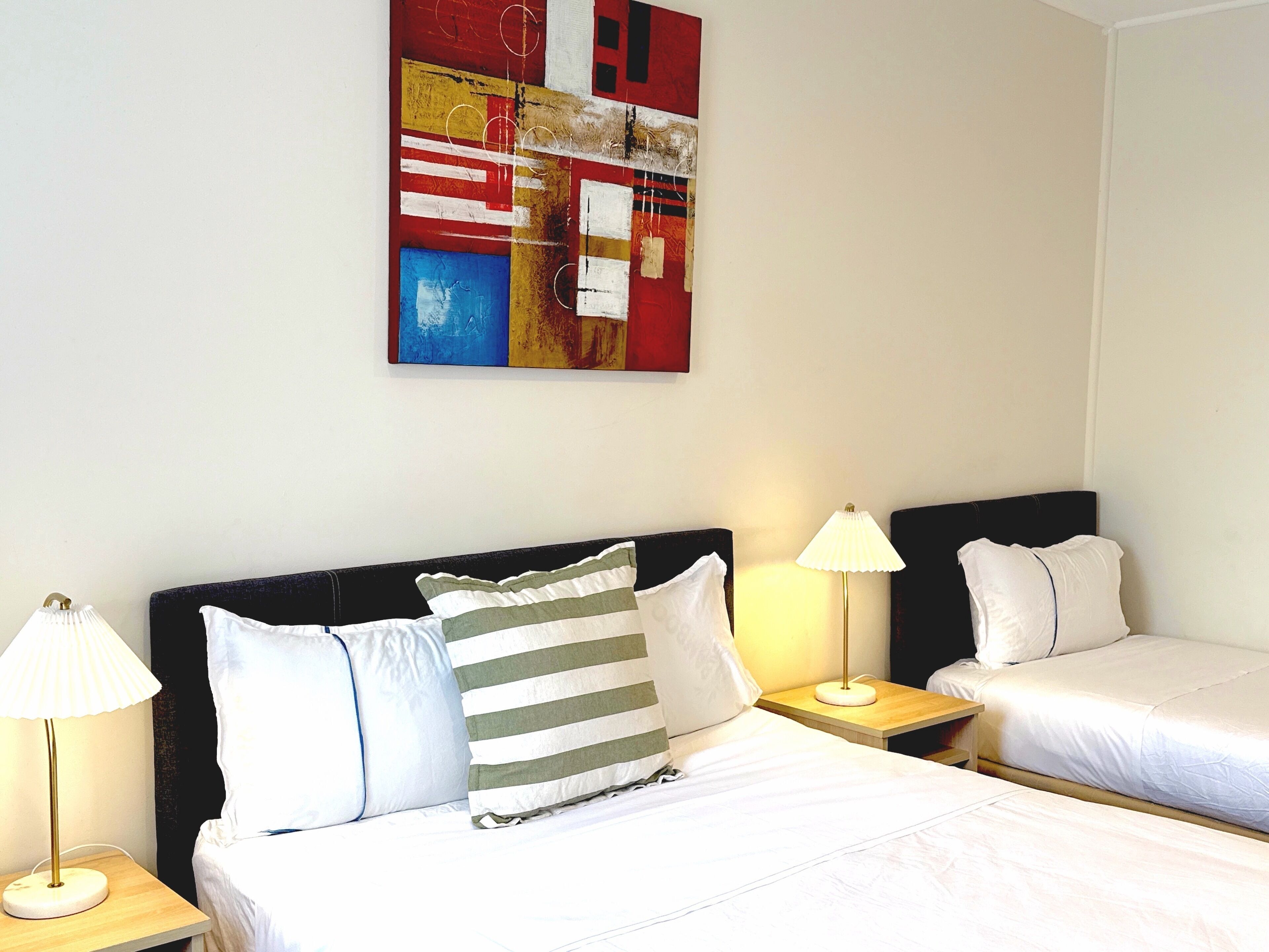 Double or Twin Room | Système d’insonorisation, accès au Wi-Fi (inclus), literie fournie