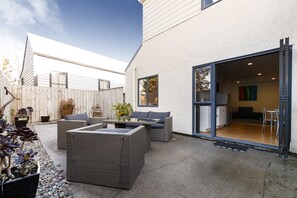 One Bedroom | View from room - Drovers Motor Inn (Palmerston North)