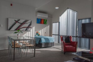 طراز فريد لكل وحدة ومساحة عمل للكمبيوتر المحمول ومكواة/لوح كي
